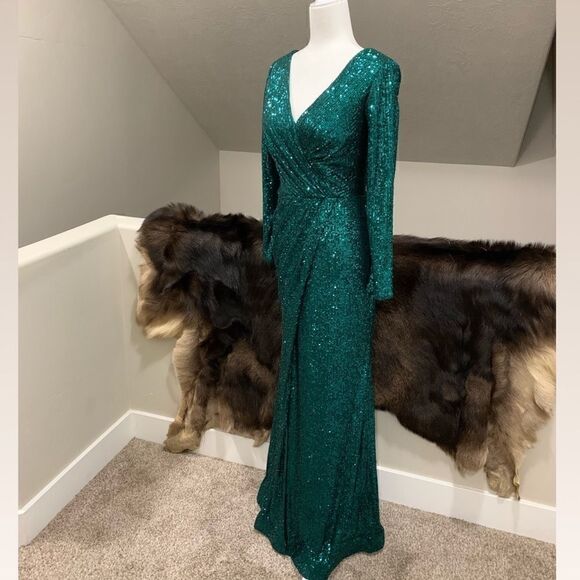 Stunning Green Long Sleeves Sequined Wrap Gown - Picture 9 of 16